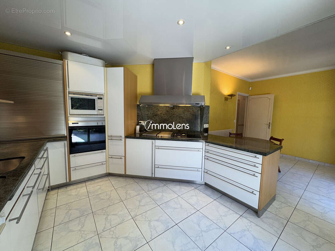 CUISINE 18 M2 - Maison à LENS