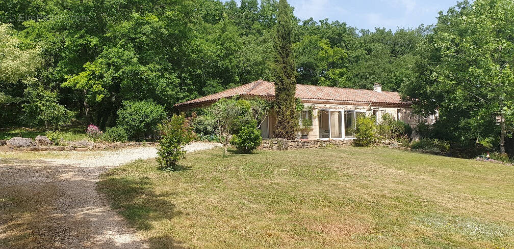Maison à GINALS