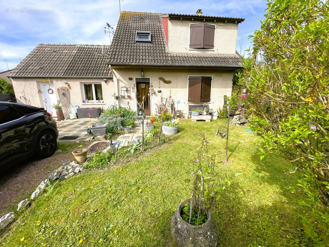 Maison à LUCE