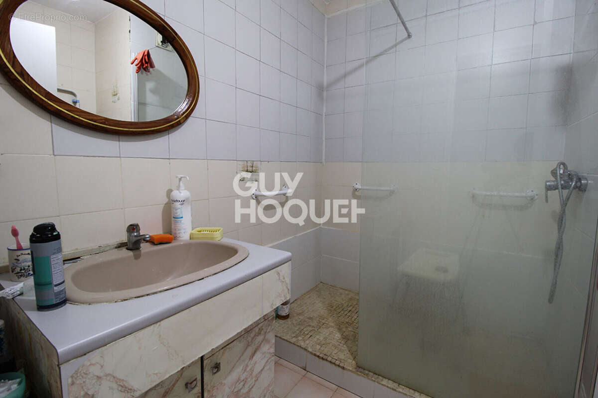 Appartement à PARIS-20E