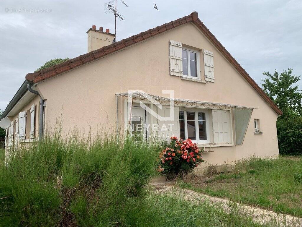 Maison à FONTAINES