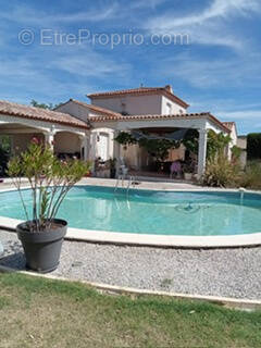 Maison à MONTMIRAT