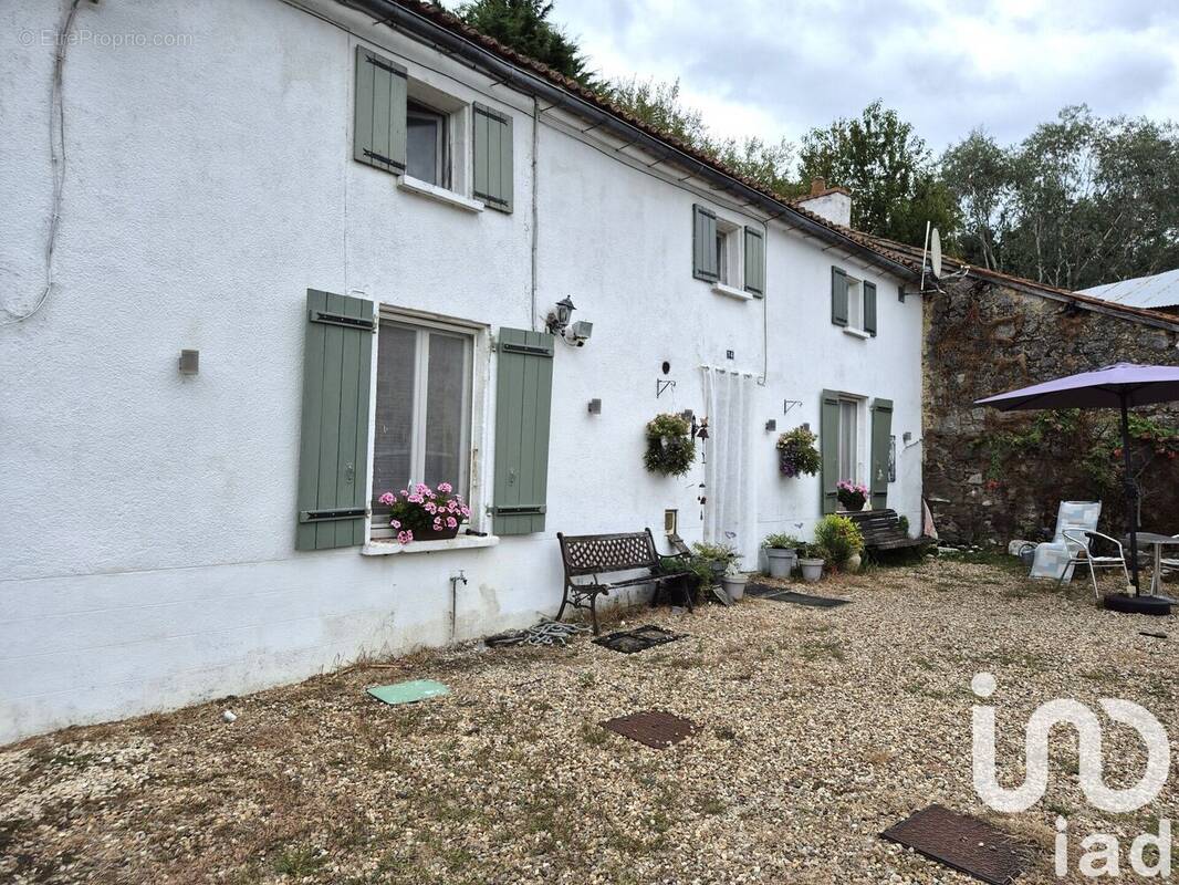 Photo 1 - Maison à LA FORET-SUR-SEVRE
