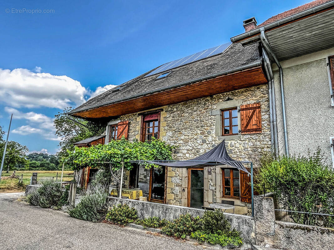 Maison à MONTCEL