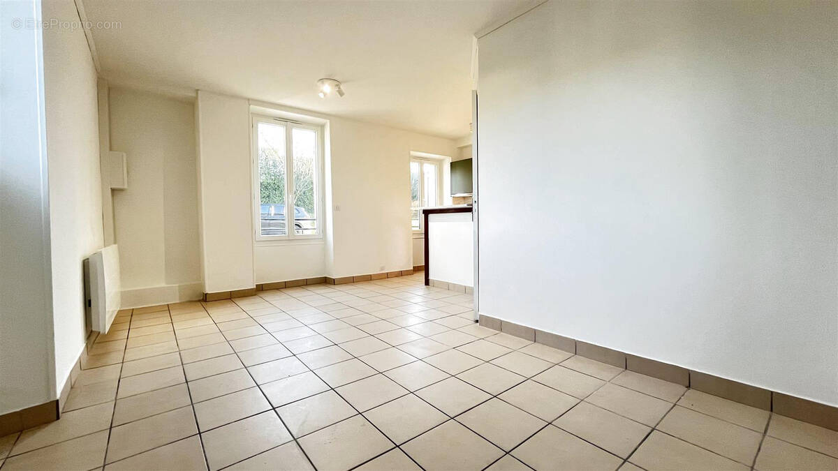 Appartement à PLAILLY