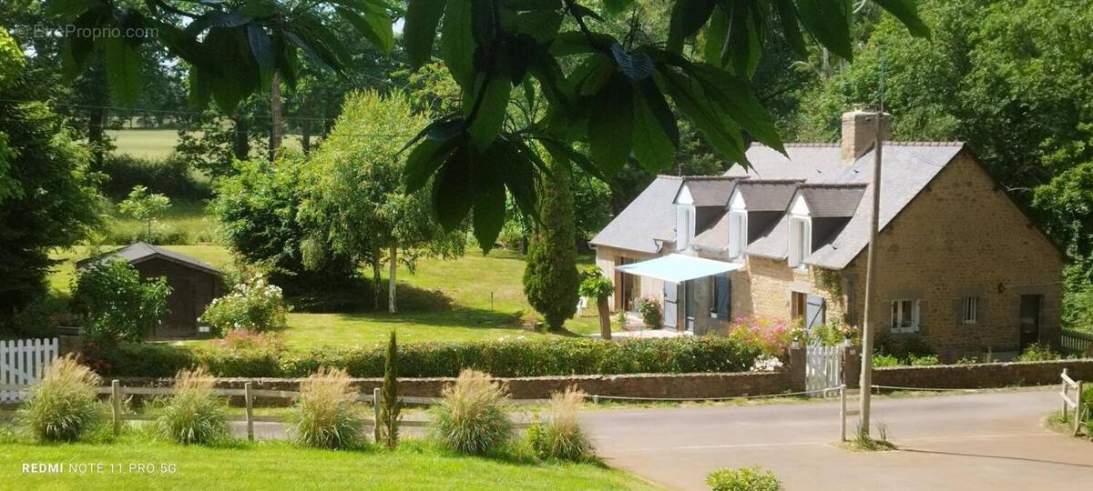 Photo 1 - Maison à COMBOURG