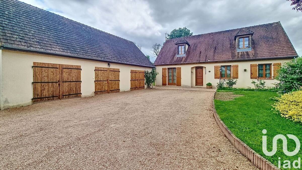 Photo 1 - Maison à MOULINS