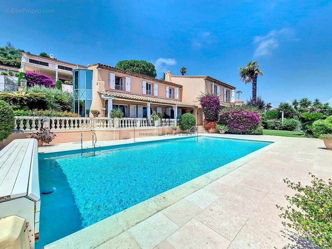 Maison à VALLAURIS