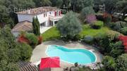 Maison à ROQUEBRUNE-SUR-ARGENS