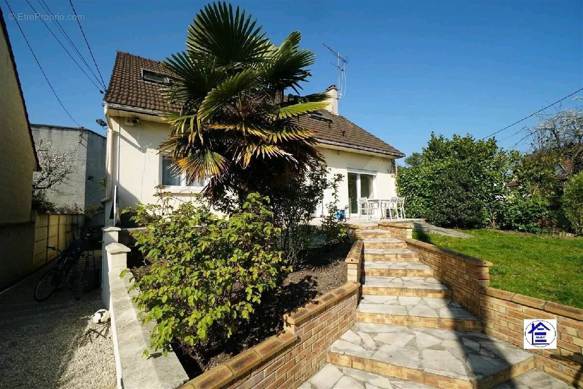 Maison à AULNAY-SOUS-BOIS