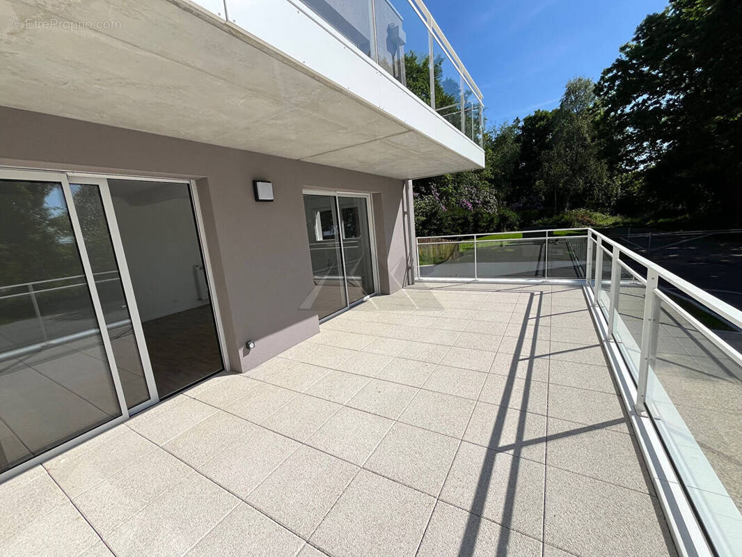 Appartement à LE RELECQ-KERHUON