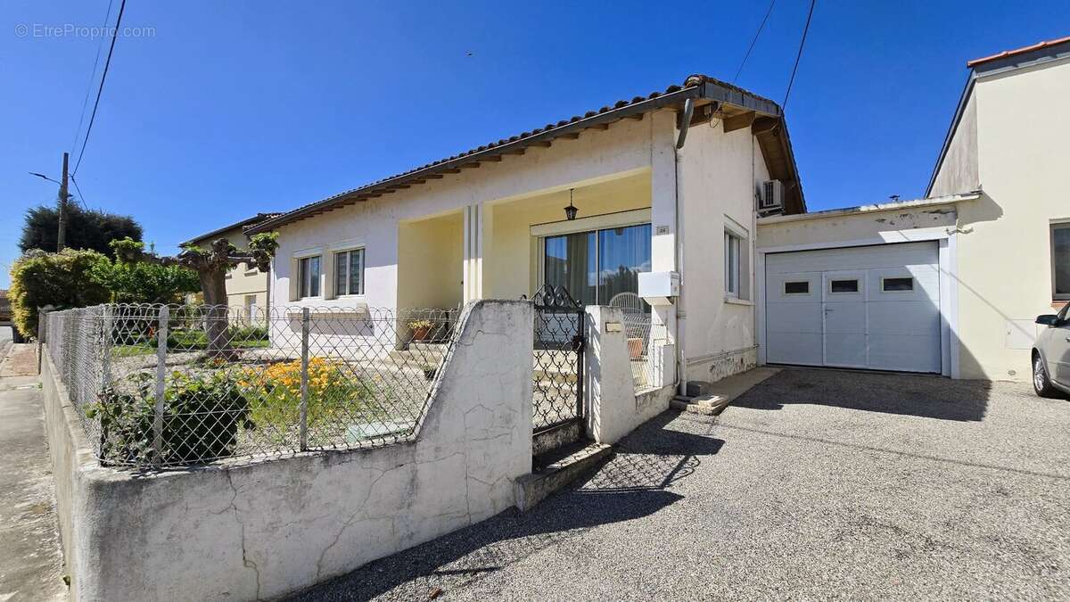 Maison à MAZERES