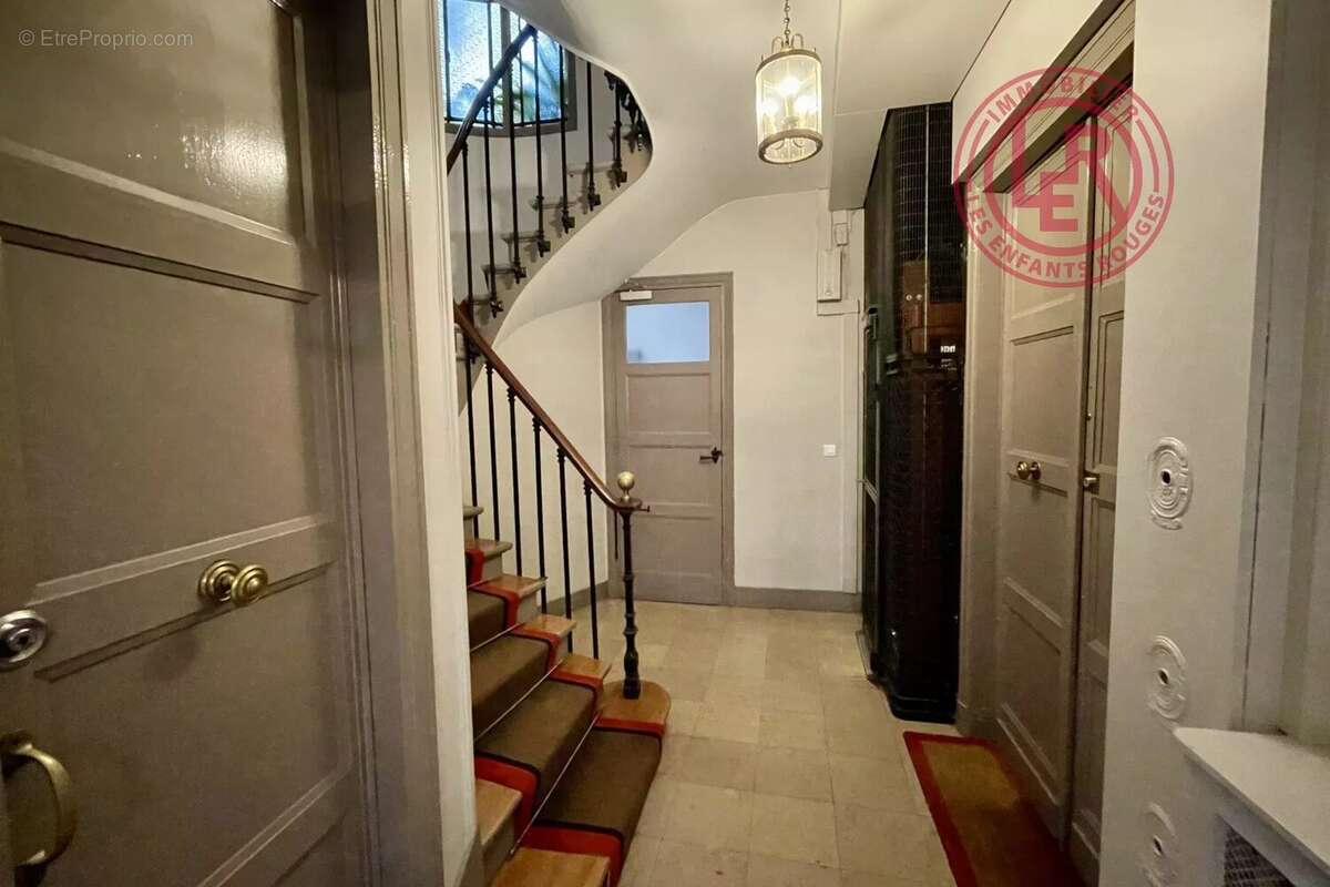 Appartement à PARIS-6E