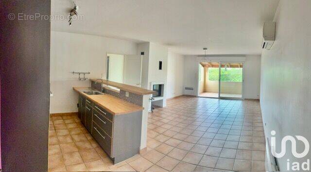 Photo 1 - Appartement à PELISSANNE