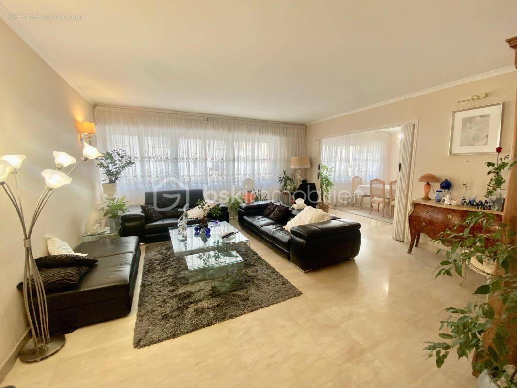 Appartement à HYERES