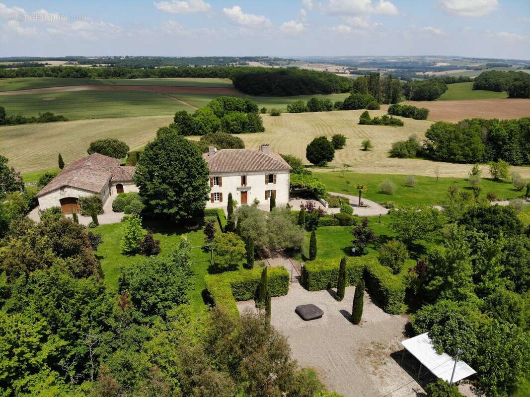 Maison à LA ROMIEU