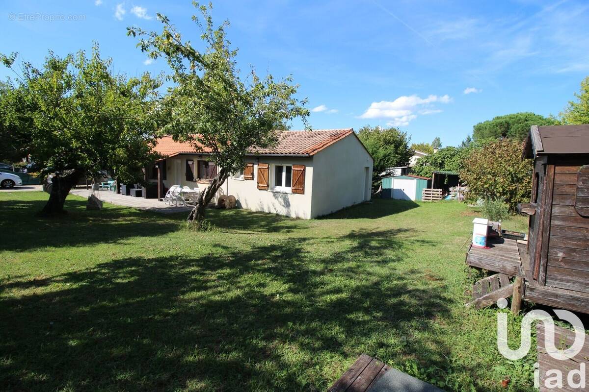 Photo 1 - Maison à CROIGNON