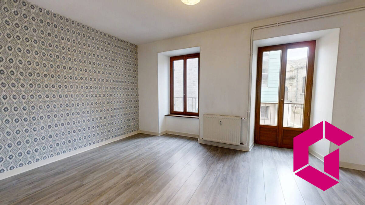 Appartement à TENCE