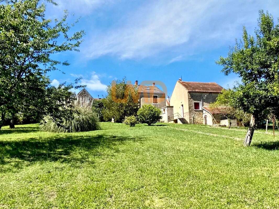 Maison à ARGENTON-SUR-CREUSE