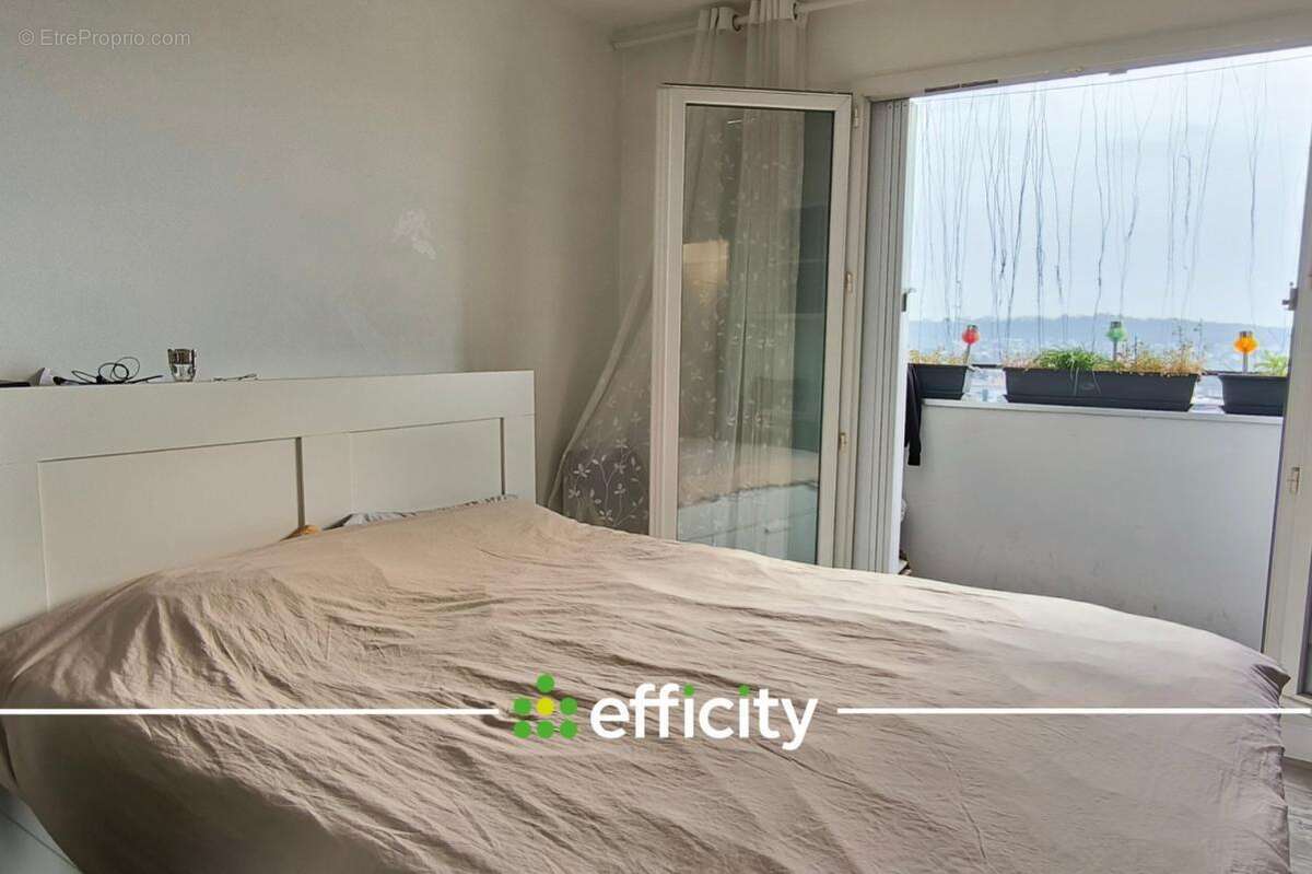 Appartement à SAINT-GRATIEN