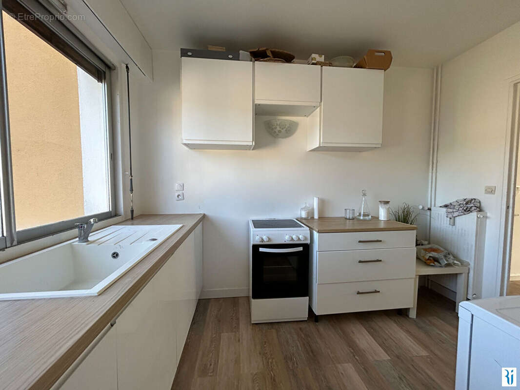 Appartement à MONT-SAINT-AIGNAN
