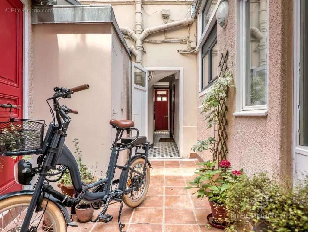 Maison à PARIS-14E