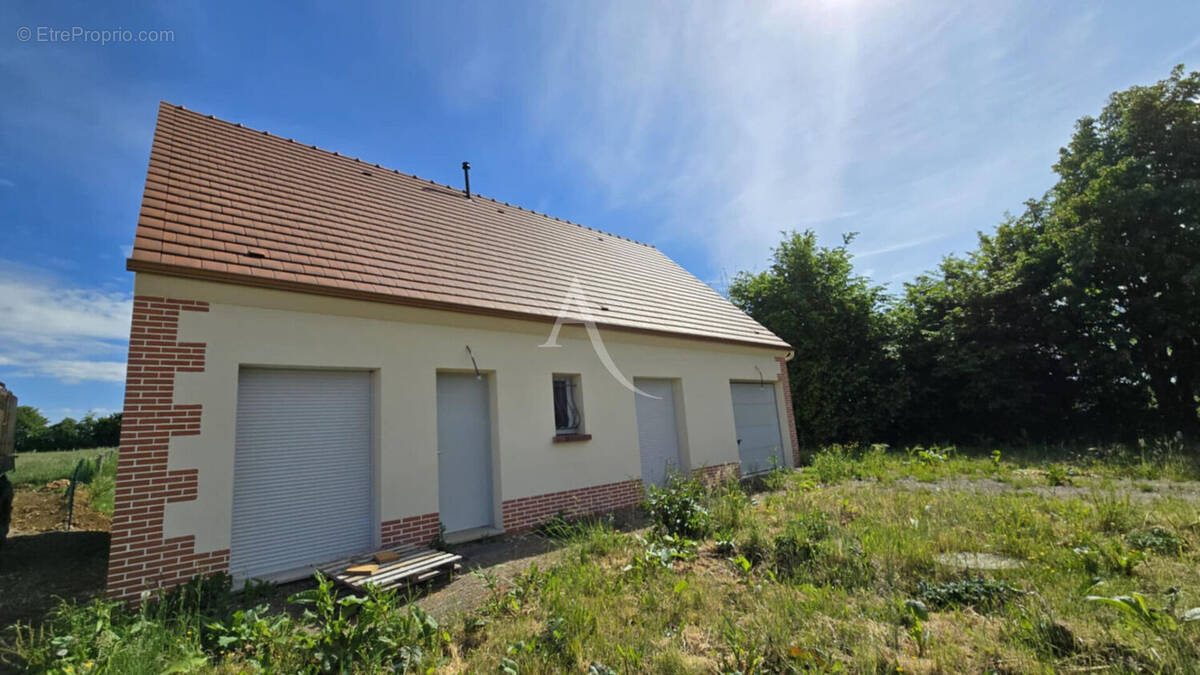 Maison à AUNEUIL