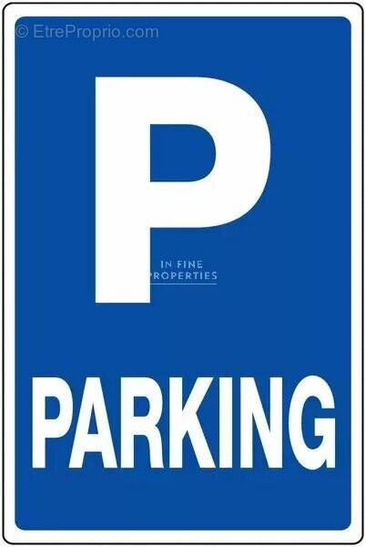 Parking à CANNES