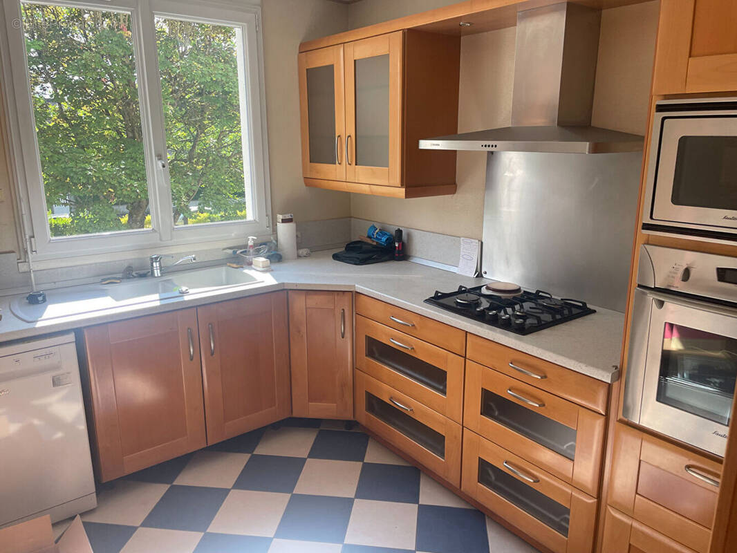 Appartement à SAINT-CYR-SUR-LOIRE