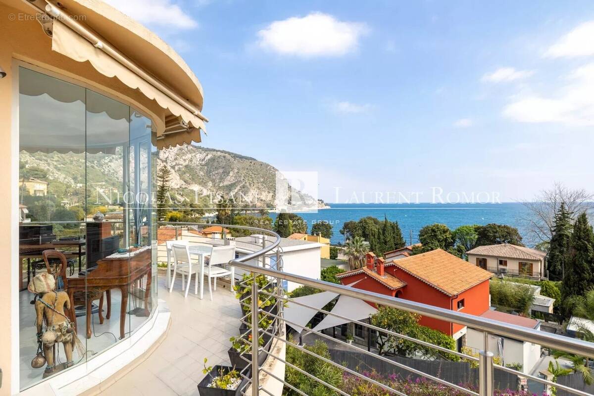 Appartement à EZE