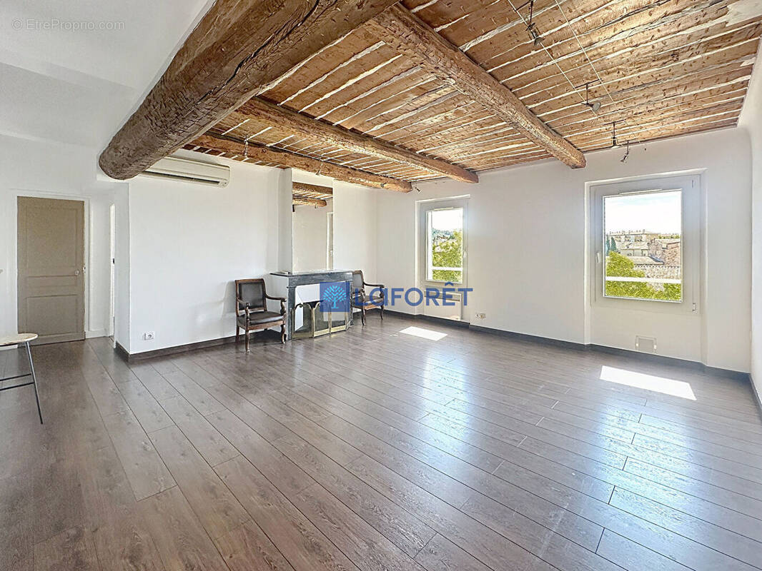 Appartement à DRAGUIGNAN