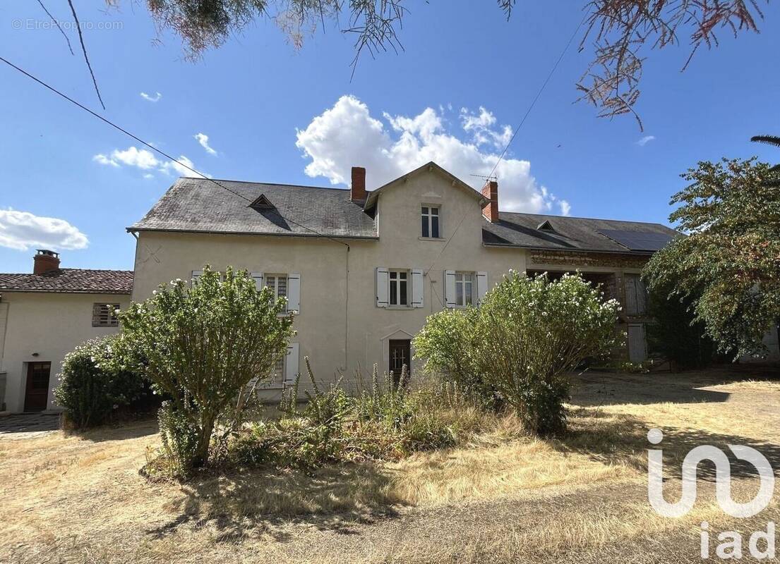 Photo 1 - Maison à MARIGNY-BRIZAY
