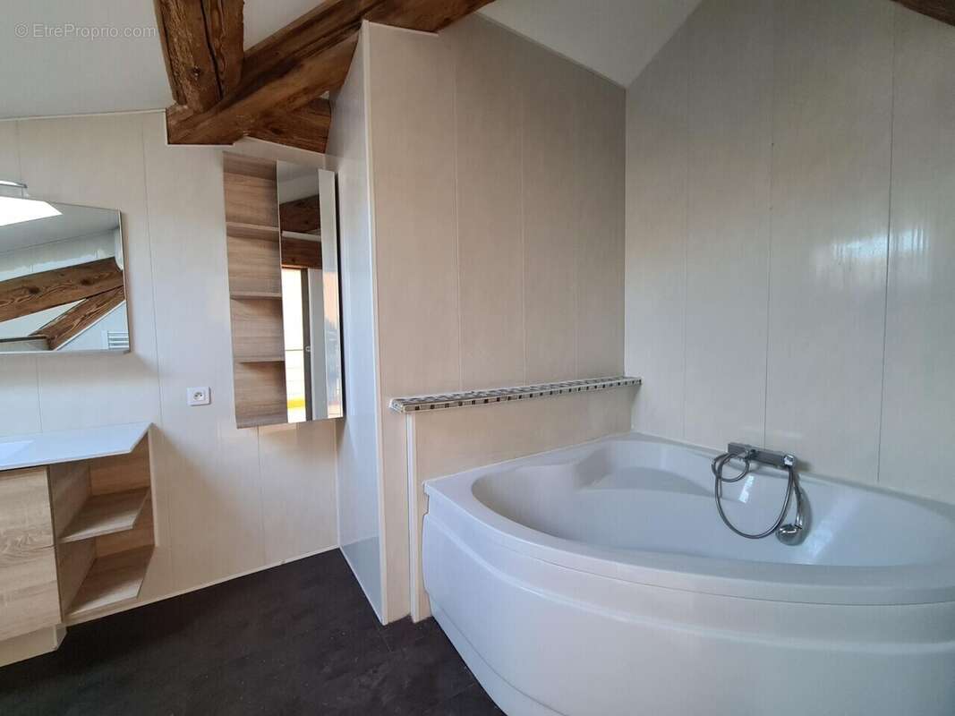 Appartement à MONTAGNY