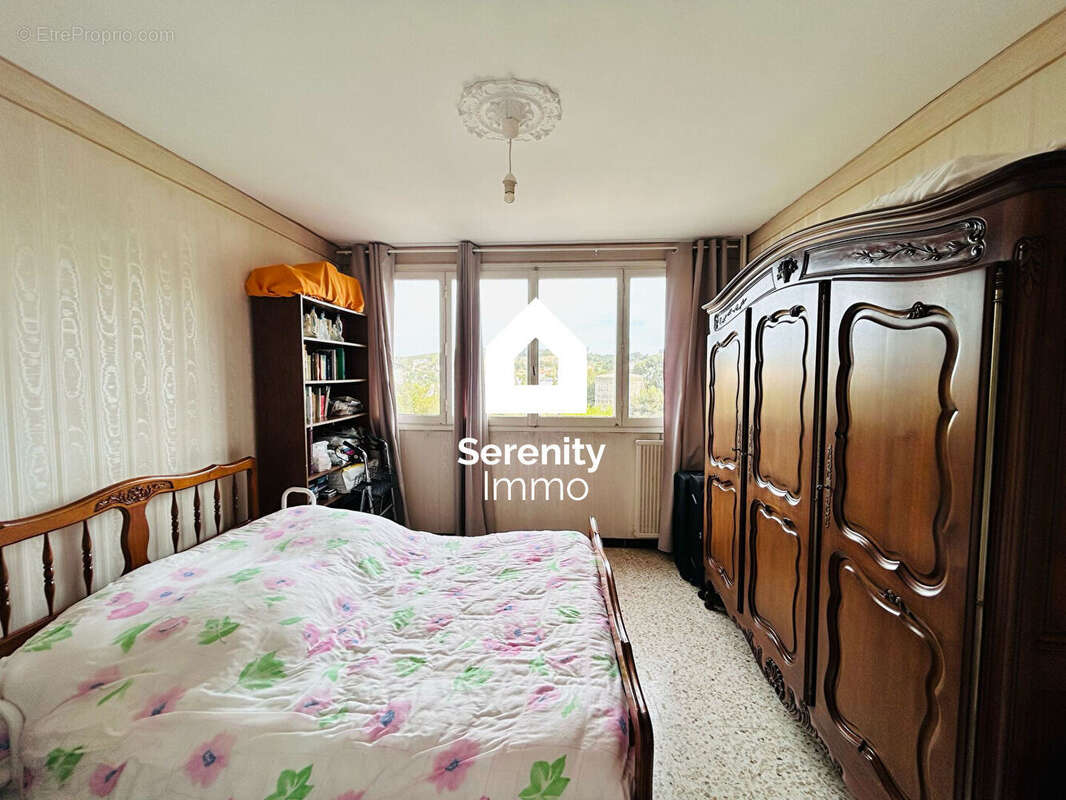 Appartement à MARSEILLE-15E