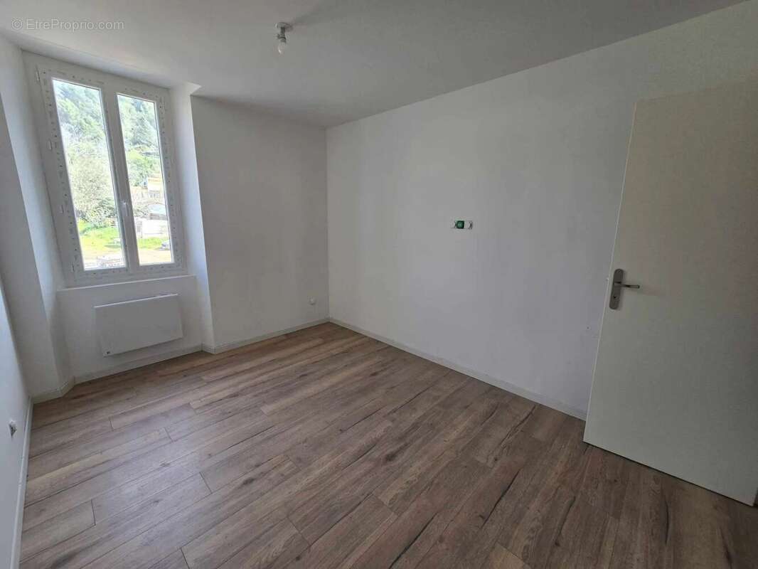 Appartement à LE LUC