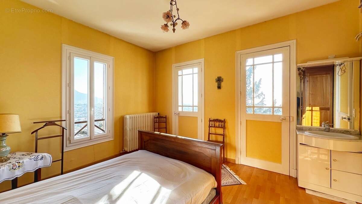 Maison à COUBLEVIE