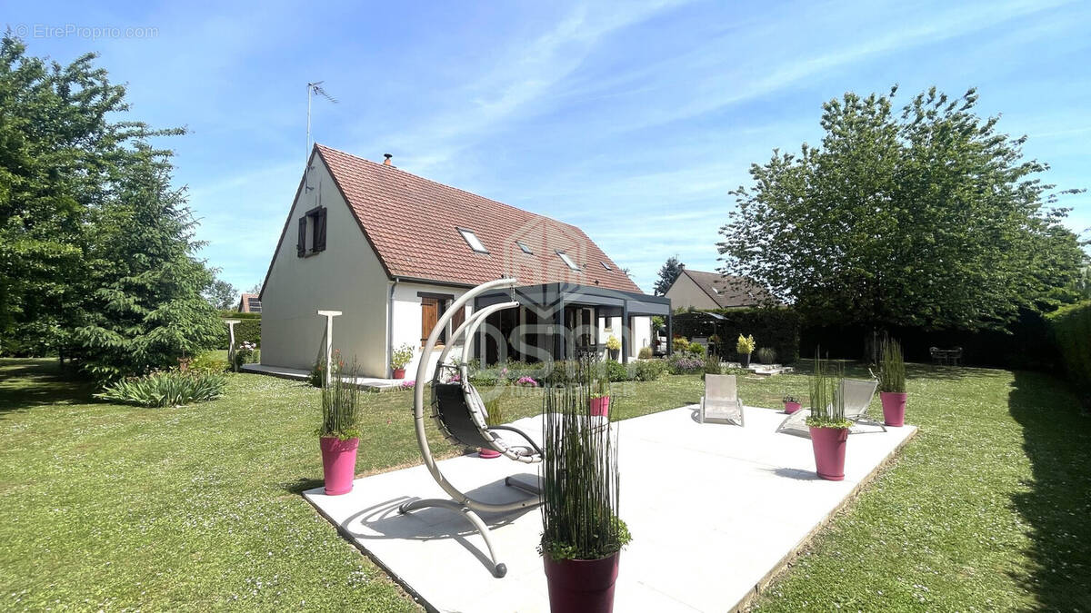 Maison à CHANCEAUX-SUR-CHOISILLE