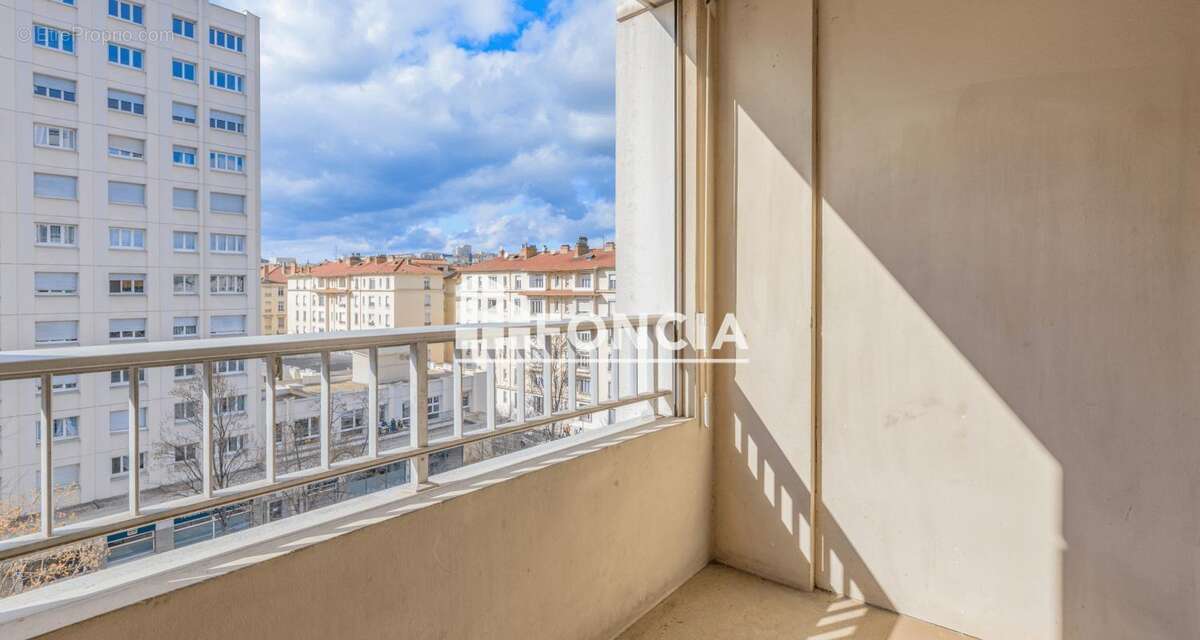 Appartement à LYON-6E
