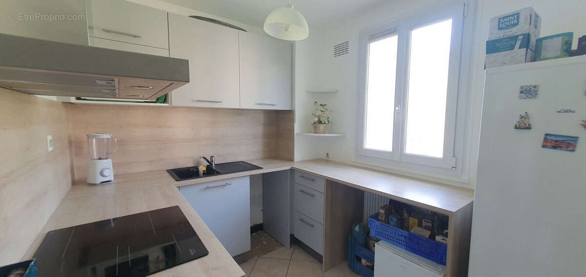 Appartement à L&#039;HAY-LES-ROSES