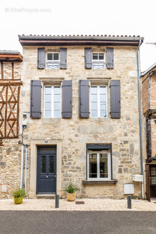 Maison à NERAC