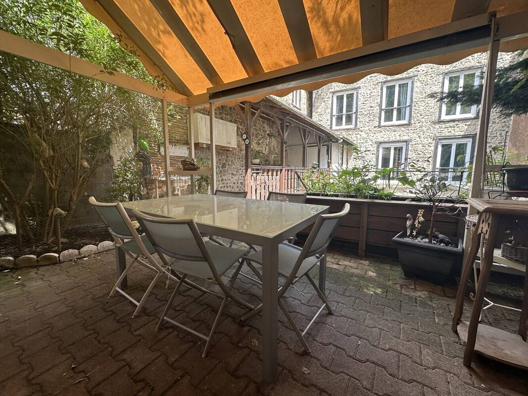 Maison à BEAUJEU