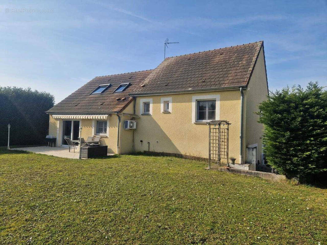 Maison à CRISSEY