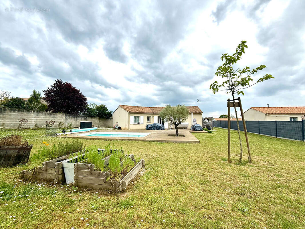 Maison à FRONSAC