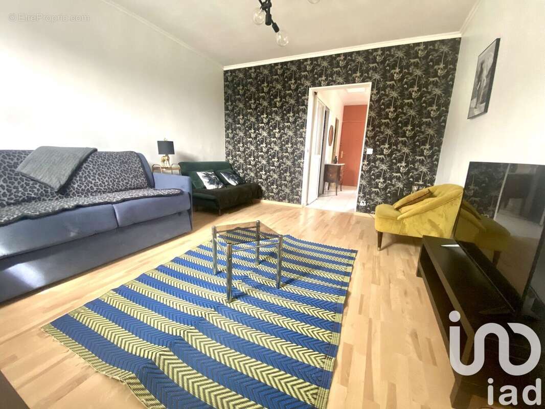 Photo 3 - Appartement à CHOISY-LE-ROI