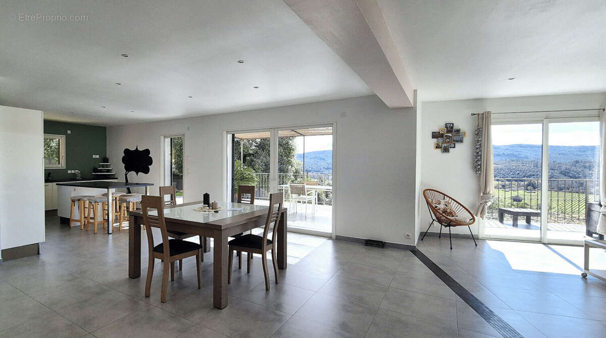 Maison à MONTFORT-SUR-ARGENS