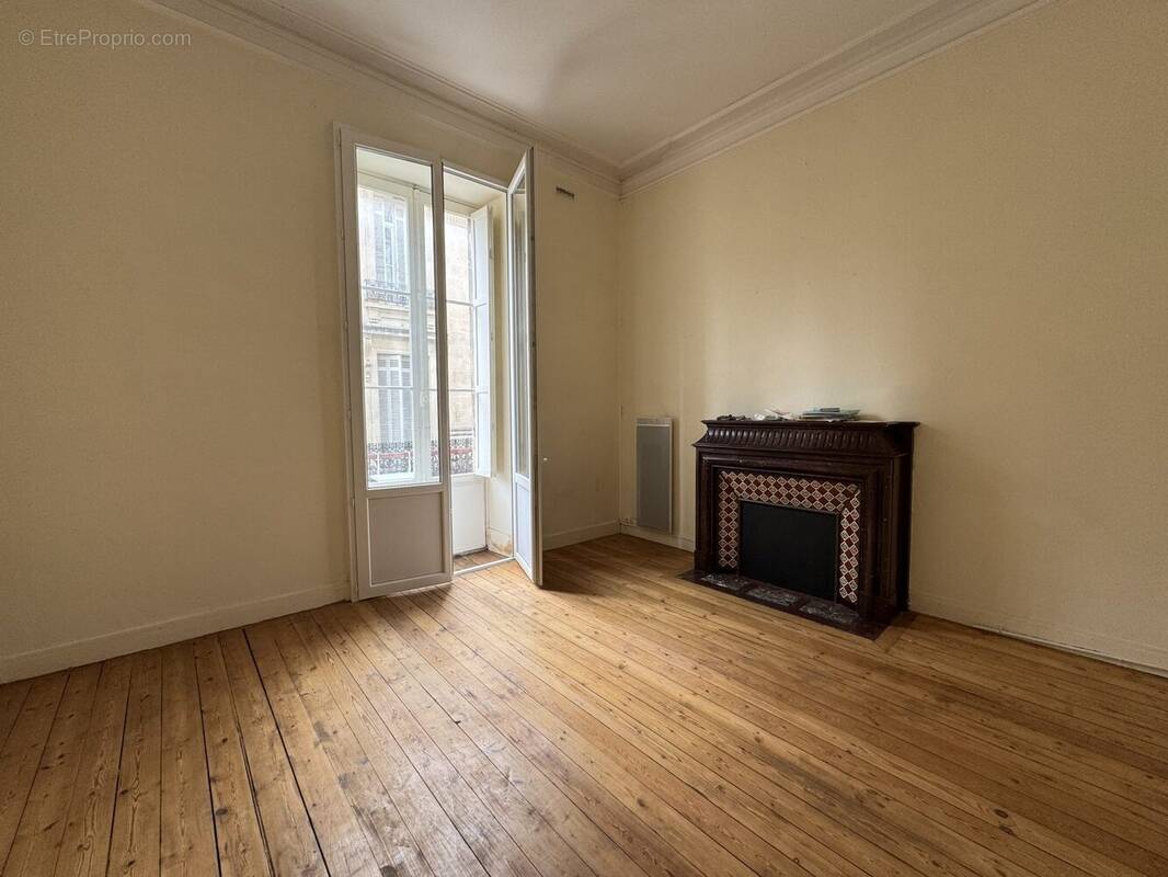 Appartement à BORDEAUX