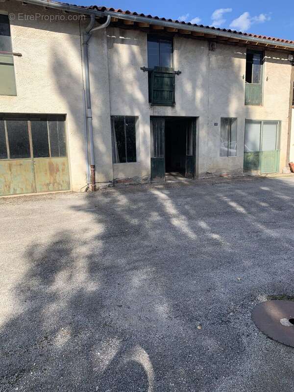 Appartement à ROQUECOURBE