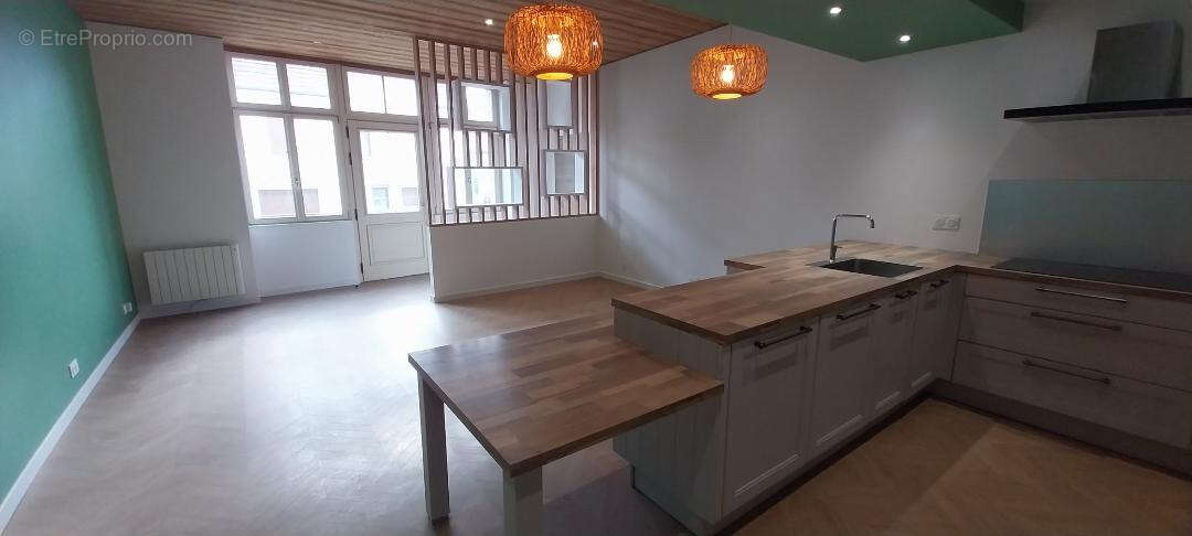 Appartement à MOUTHE