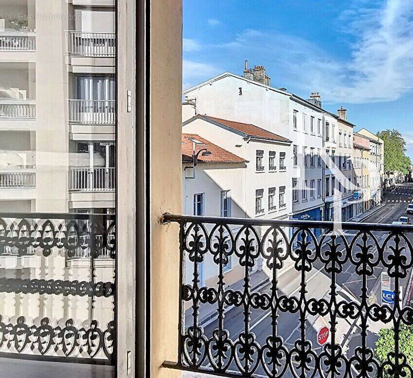 Appartement à LYON-5E