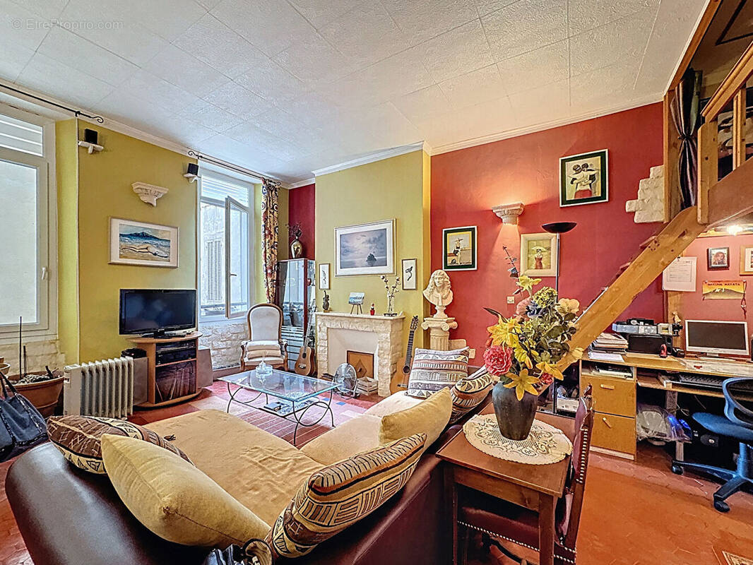 Appartement à MARSEILLE-2E